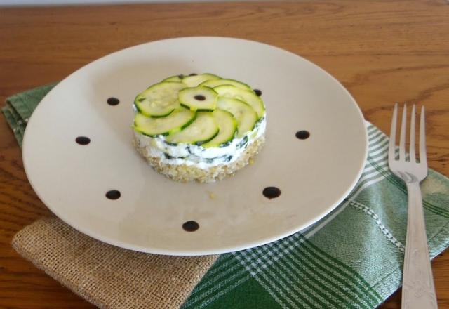 Cheesecake de courgettes au boulgour, faisselle et basilic