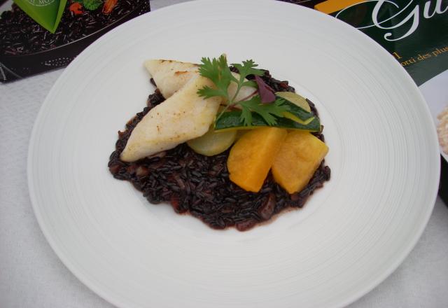 Risotto vénéré Riso Gallo cuit au bouillon de couscous et goujonnettes de Saint-Pierre