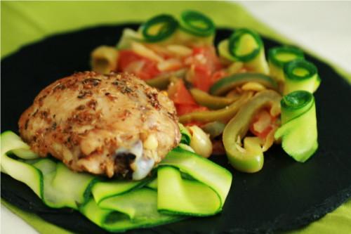 Poulet épicé et ses tagliatelles de courgettes sauce légumes