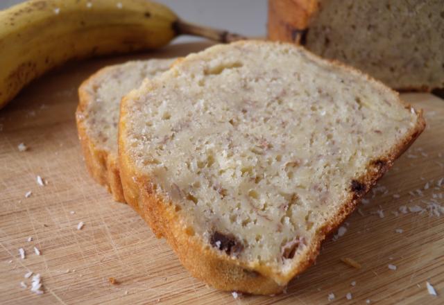 Cake banane, coco & pépites de chocolat