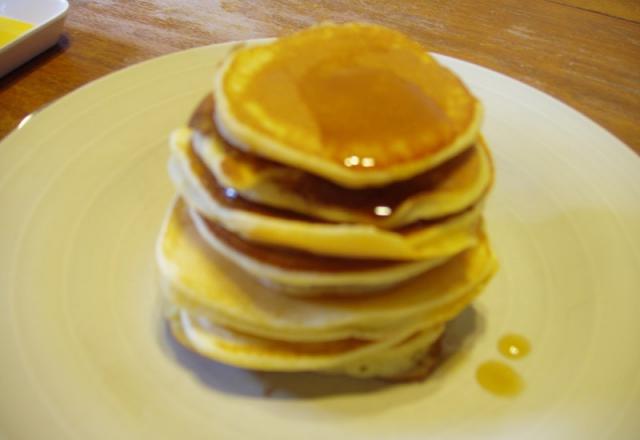 Pancakes au beurre et au miel