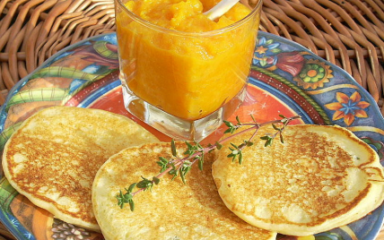 Pancakes aux pommes de terre et chutney de potiron