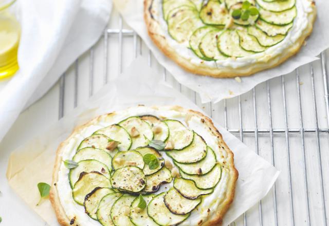 Tarte fine aux courgettes et au Chavroux®