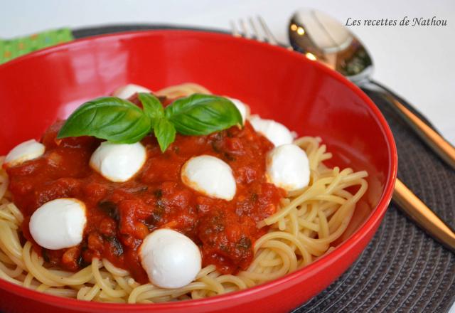 Spaghetti alla caprese