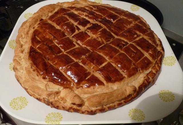 Galette des rois à la frangipane et fleur d'oranger