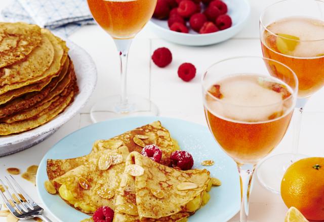 Crêpes au cidre, sauce mandarine et framboises