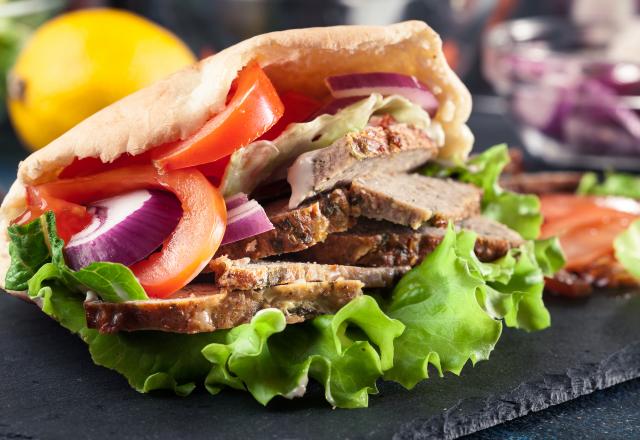 Pourquoi appelle-t-on les kebabs des sandwichs grecs ?