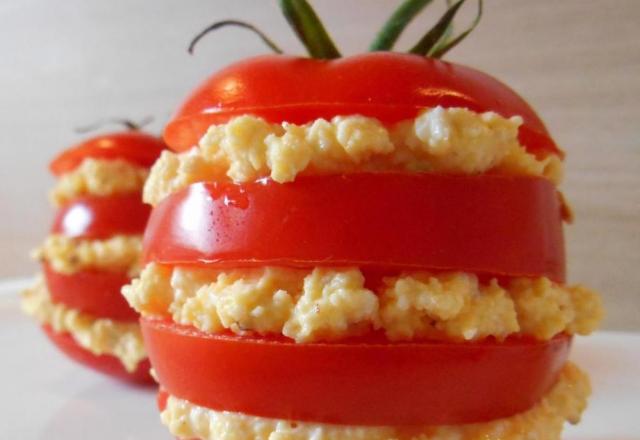 Mille-feuilles de tomate mimosa