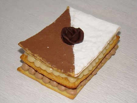 Mille-feuille vanille et pralinoise