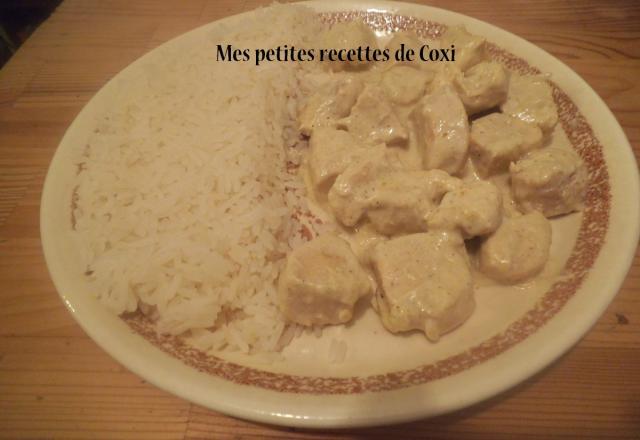 Filets de poulet au curry et son riz blanc