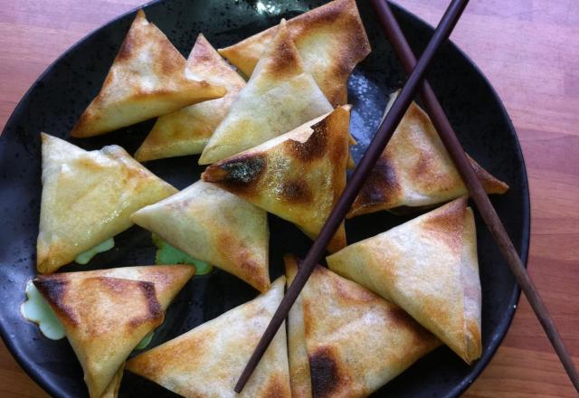 Samoussa de Noël au foie gras et confit d'oignon figues