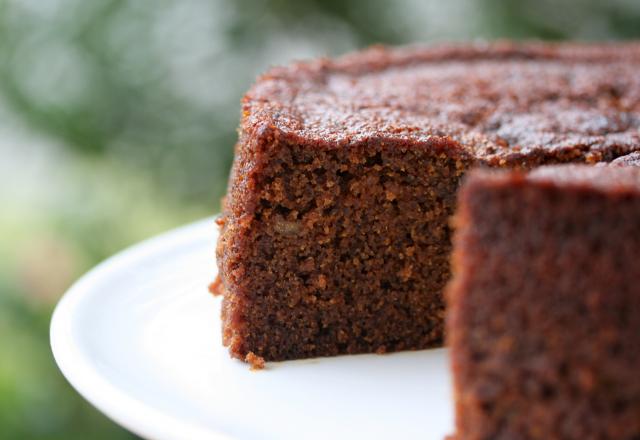 Toute votre vie, vous avez coupé vos gâteaux de la mauvaise manière. Voilà ENFIN la bonne manière