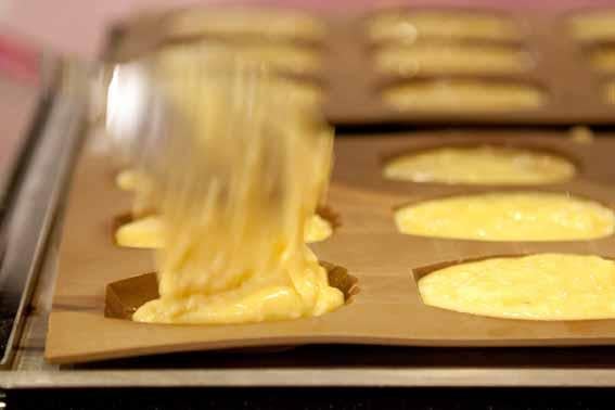 Madeleines épicées au Comté