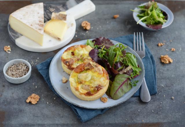 Tartelettes aux poireaux, Saint-Nectaire laitier et noix