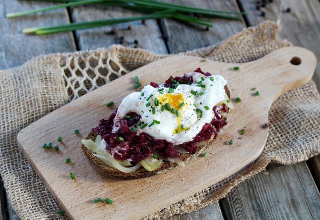 Œufs à la couille d’âne comme une bruschetta