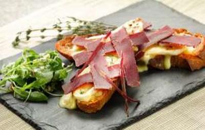 Bruschetta de Reblochon de Savoie