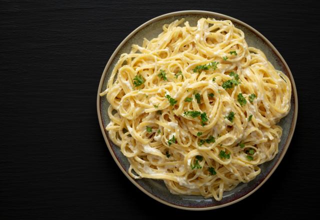 “Vous manquez de temps pour cuisiner ?” : Julie Andrieu vole à votre rescousse avec une délicieuse recette express !