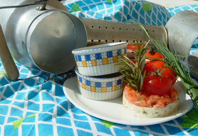 Pressé de faisselle et son tartare de tomates à la ciboulette du jardin au deux Z' Amora