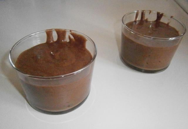 Mousse au chocolat enrichie en beurre