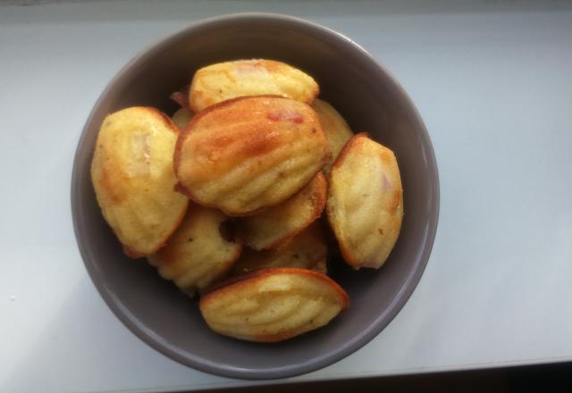 Mini-madeleines à la moutarde et au jambon