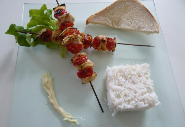 Brochettes de dinde à la sauce moutarde