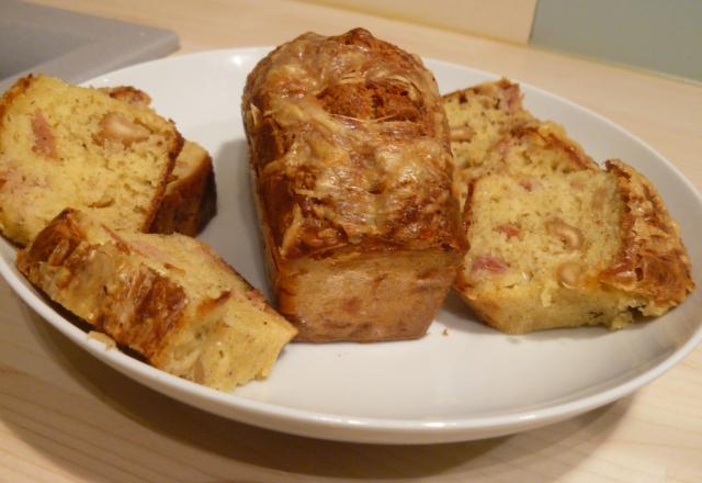 Cake Jambon Cru, Comté et Noix de Cajou