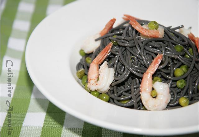 Spaghettis noirs aux petits pois et crevettes