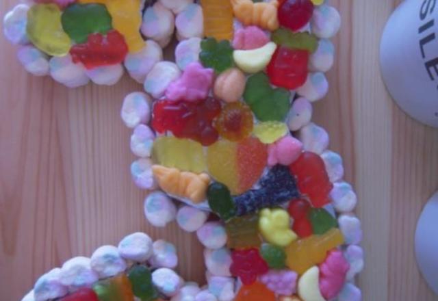 Gâteau de bonbons pour enfant