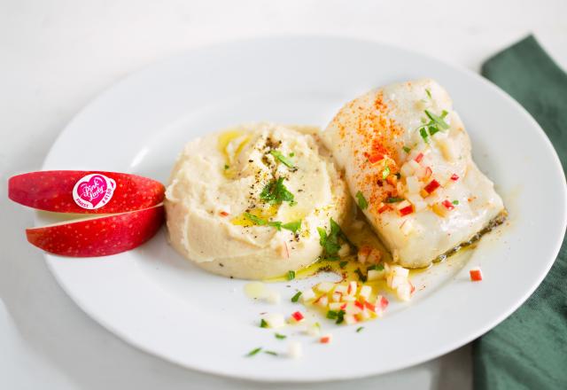 Cabillaud à l'unilatérale, mousseline de pommes Pink Lady® et céleri & vinaigrette croquante