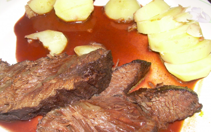 Joue de bœuf braisé au vin rouge