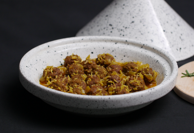 Tajine de kefta au riz et curcuma en 4 ingrédients