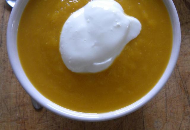 Velouté de butternut au gingembre et à la citronnelle