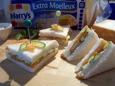 Sandwich truite fumée, concombre et aneth