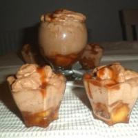 Mousse pralinée sur lit de pomme caramel beurre salé