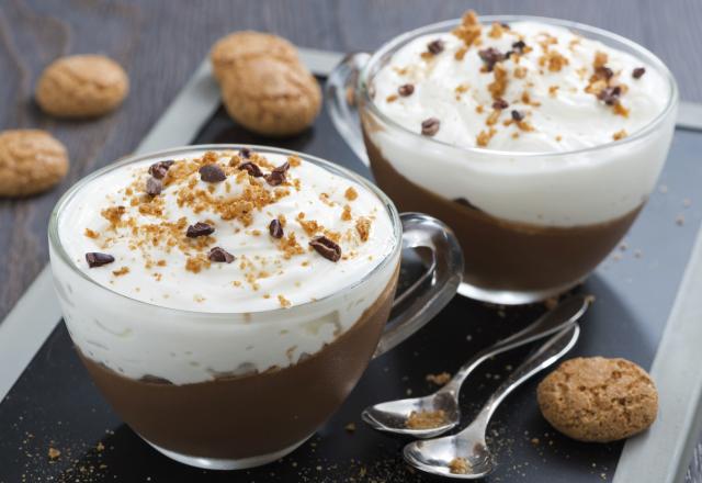 Verrine chocolat et crème mascarpone aux brisures d'amaretti