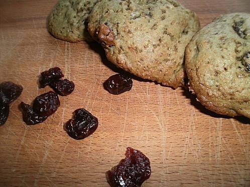 Cookies aux cerises et pistache