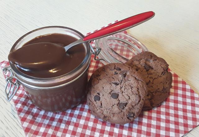 Pâte à tartiner aux cookies chocolat