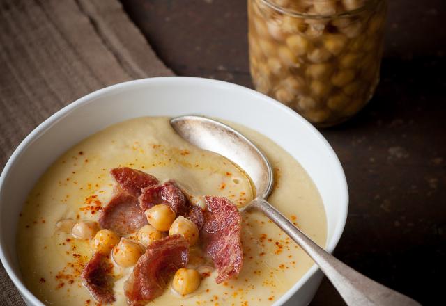 Soupe de pois cassés aux fanes de légumes