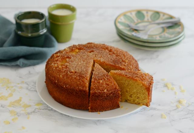 Gâteau à la semoule et aux amandes en poudre