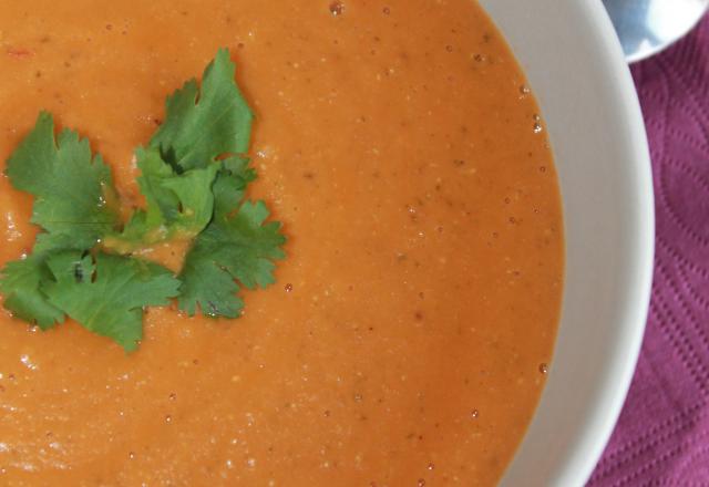 Soupe de lentilles corail, coco et curry