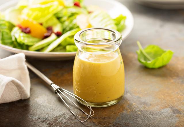 Voici pourquoi vous devriez ajouter de l’eau chaude à votre vinaigrette !