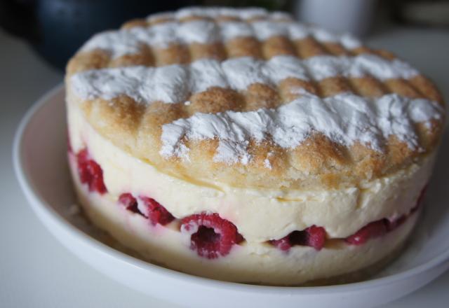 Entremet macaron framboise