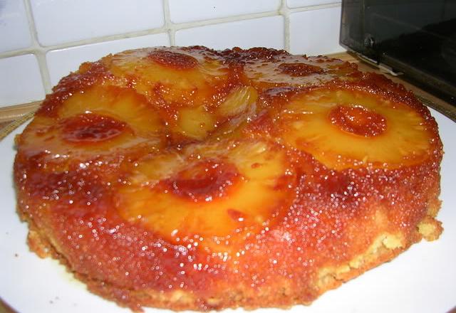 Gâteau caramélisé à l'ananas