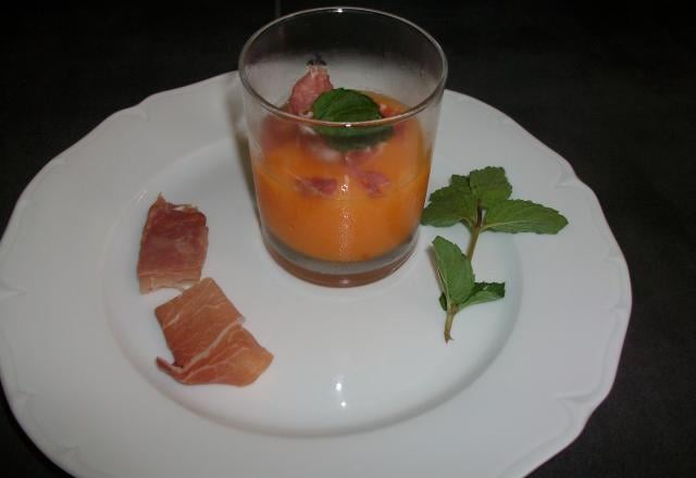 Granité de melon safrané et jambon serrano