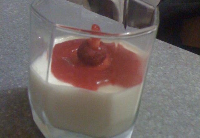 Panna cotta aux fruits rouges