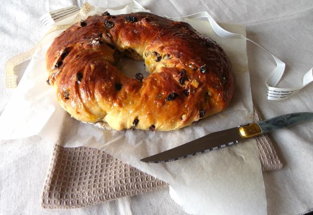 Couronne des Rois aux fruits secs et fève tonka