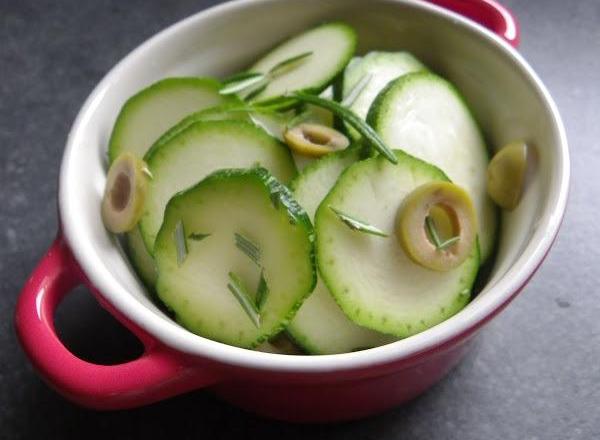 Gratin de courgettes aux olives et romarin