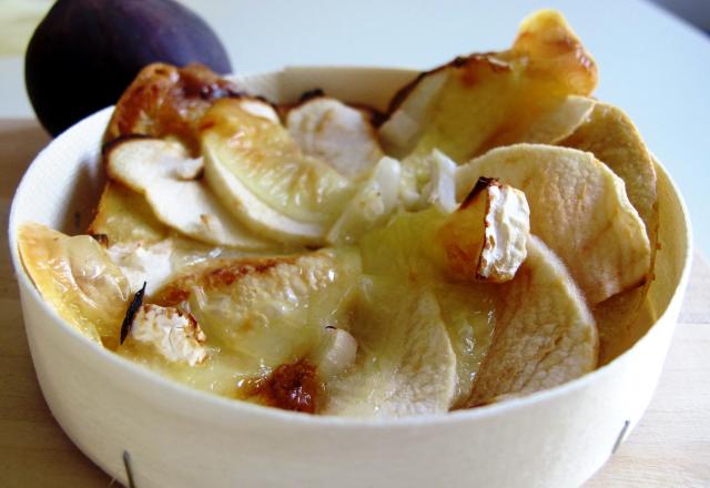 Tartelettes à la pomme et au camembert