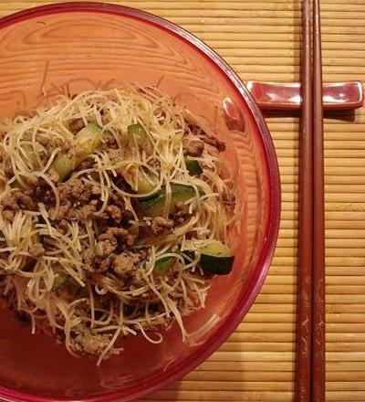 Nouilles de riz sautées au bœuf