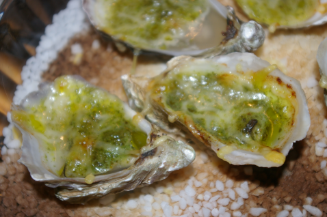 Huîtres gratinées au beurre d'escargot